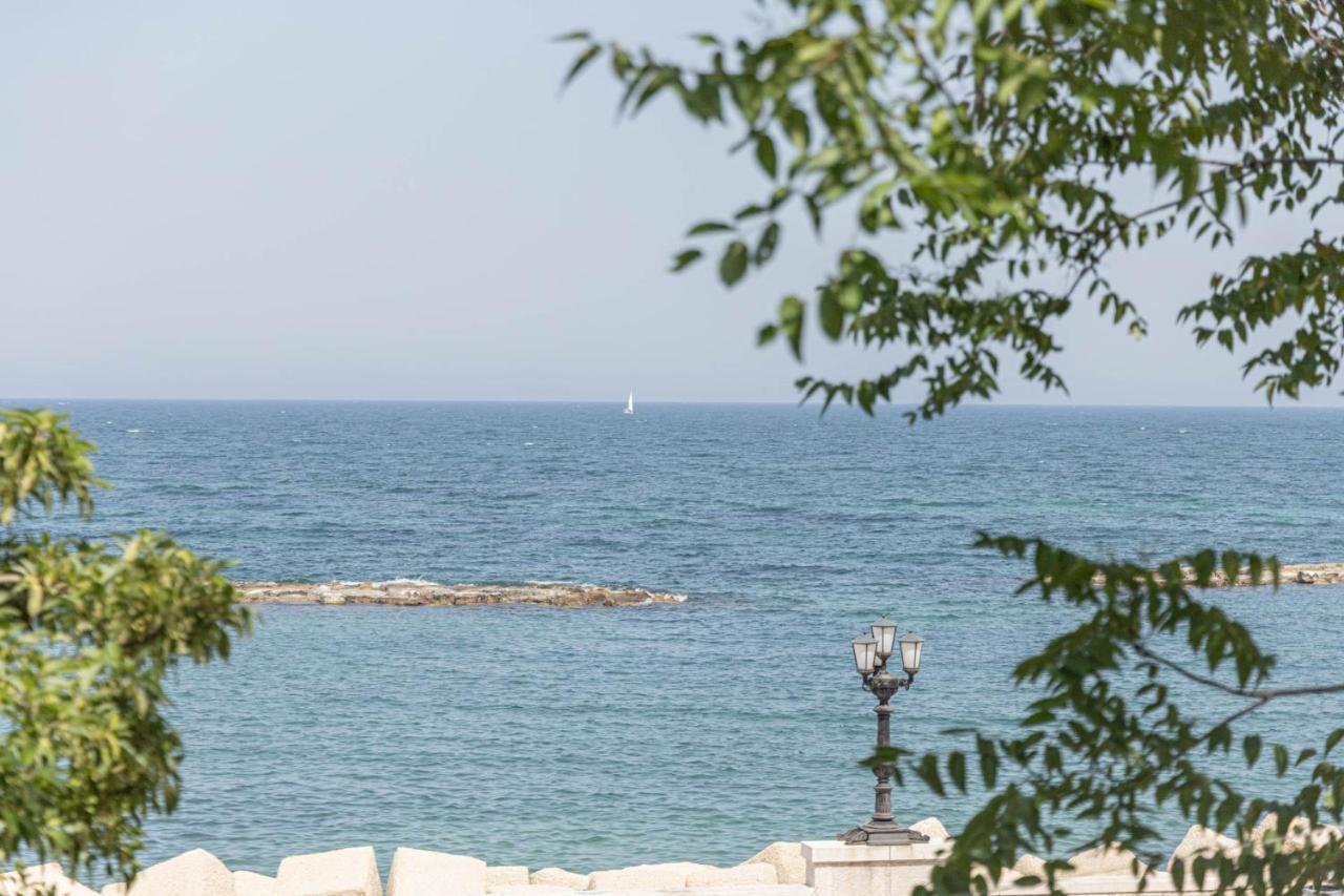 La Finestra Sul Mare Nel Cuore Di Bari Exterior foto